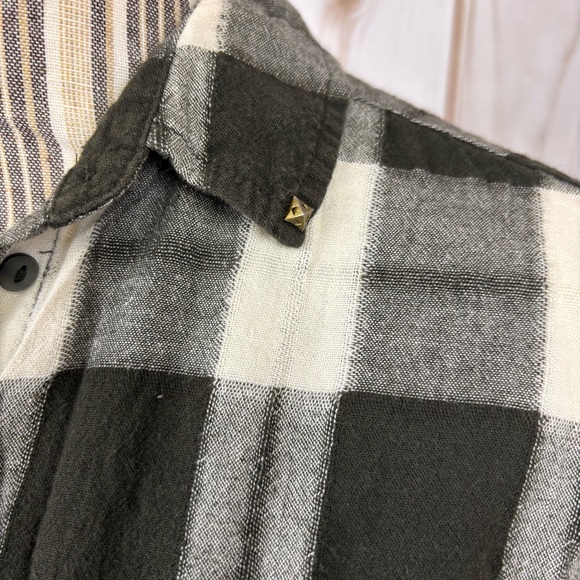 Zara Button-Up Collared Shirt Long Sleeve Cuff Plaid Flannel Black White Size XS - Picture 8 of 14